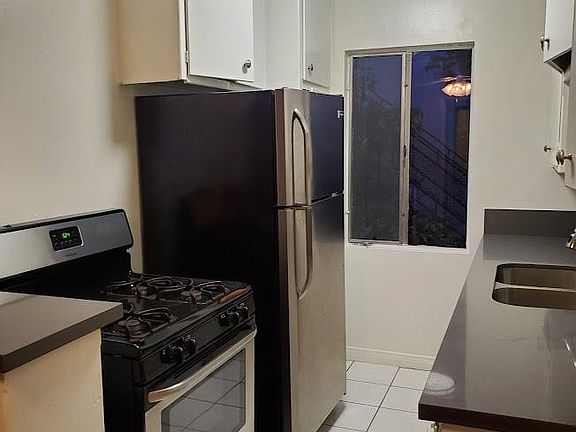 5th image of 2320 Glendale Blvd #2141