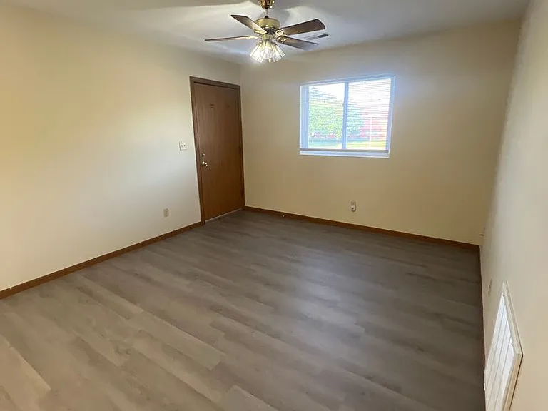 516 W. Herndon — Photo 3