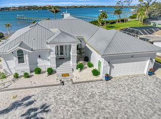 2287 Bayshore Rd, Nokomis, FL 34275