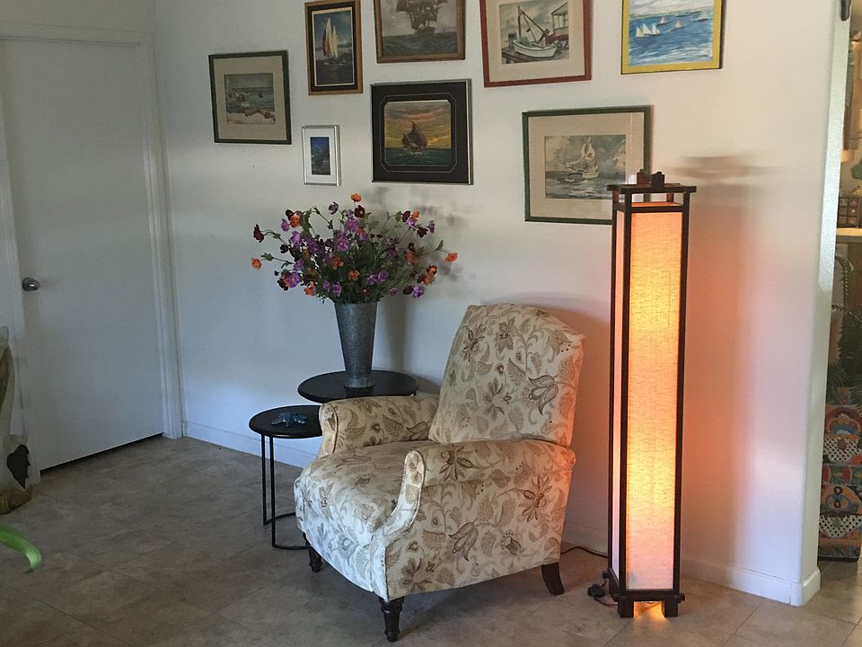 1st image of 608 NE 55th St #161