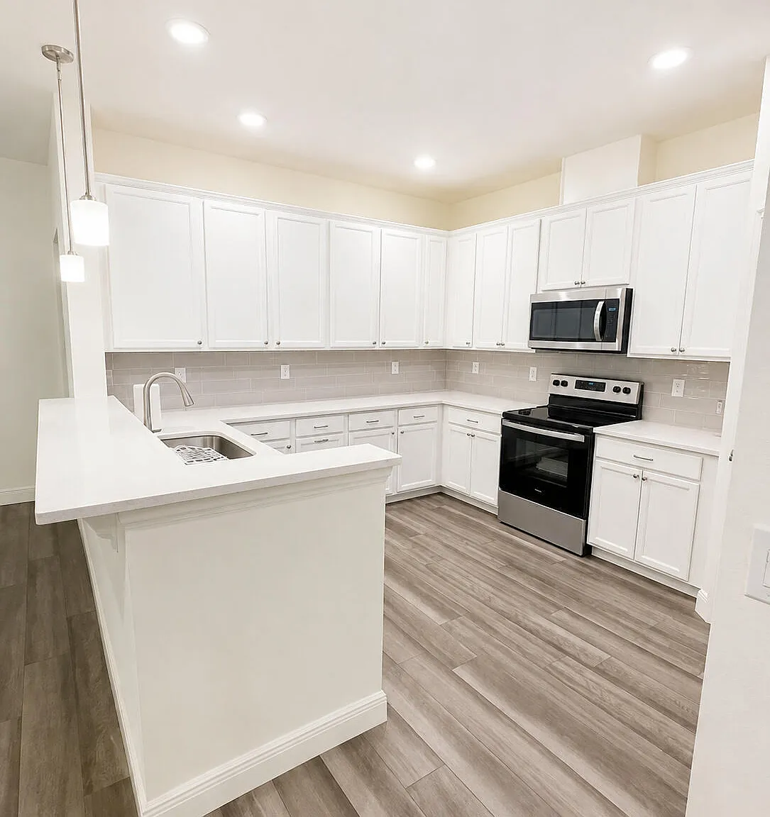 4 bed, 3.0 bath, 1973 sqft, $2,500 — Photo 3