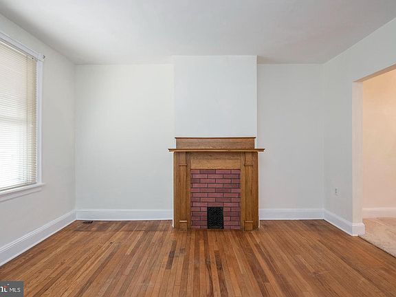 3rd image of 763 Oak St