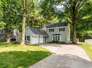 812 Waterford Dr, Delran Township, NJ 08075