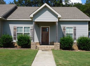 206 Grayton Way, Perry, GA 31069