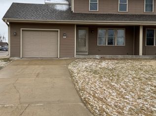 420 Keno Cir, Horicon, WI 53032