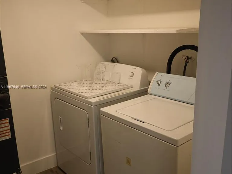 2385 NE 171st St — Photo 7