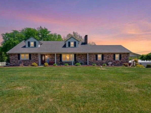 415 S Dogwood Dr, Berea, KY 40403