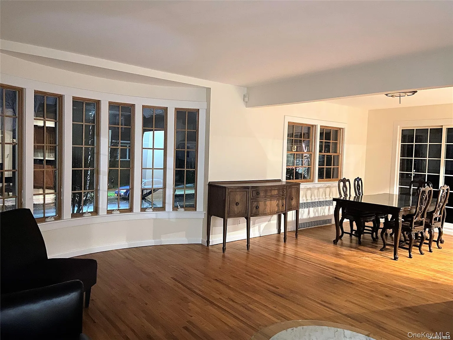 3 bed, 2.0 bath, 1600 sqft, $4,200 — Photo 4