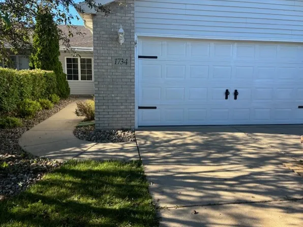 1734 Fir Ave, Crown Point, IN 46307