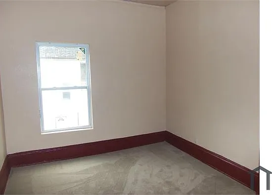 2 bed, 810 sqft, $975 — Photo 2