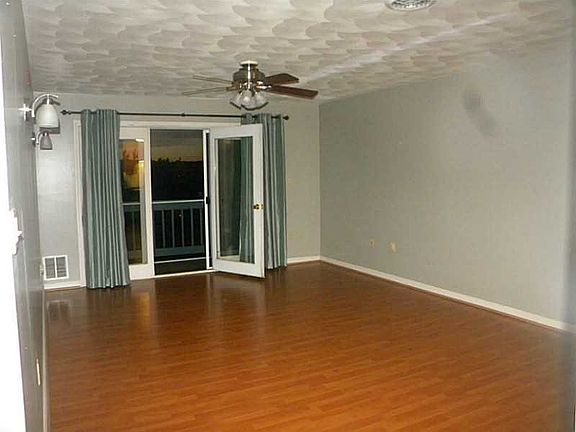 5th image of 1800 Douglas Ave APT 303