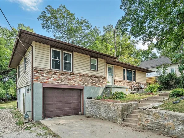 2417 N 38th St, Kansas City, KS 66104