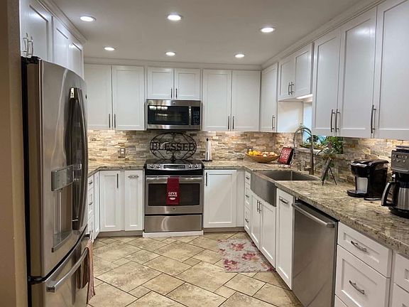 5th image of 722 N Yturria St #B