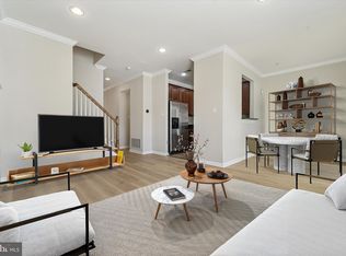 18 Old Cedarbrook Rd, Wyncote, PA 19095