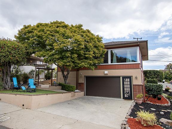 2nd image of 2600 Alida Street