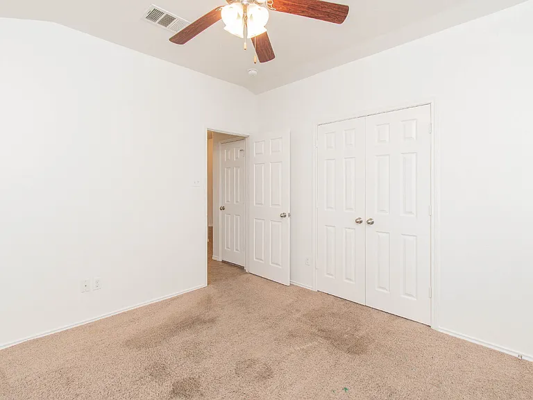 7003 Osbaldo Dr — Photo 10