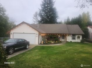 160 E Warbler Ct, Allyn, WA 98524