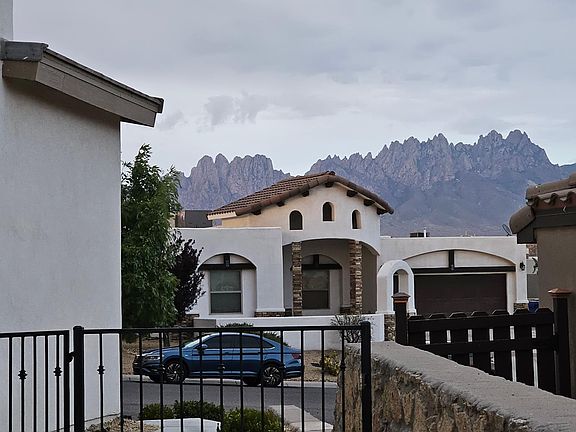 3rd image of 2048 Villa Napoli Loop E