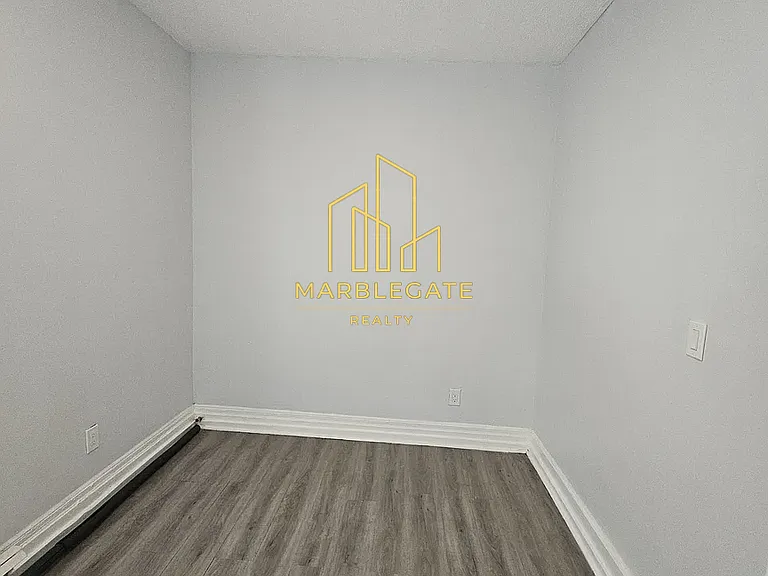 10 Rodwell Ave #22 — Photo 8