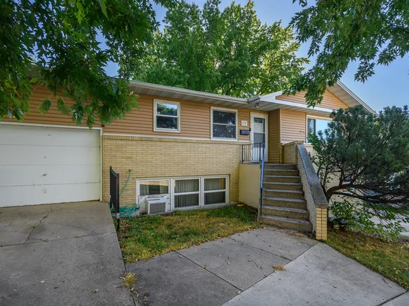 1717 N 15th St, Bismarck, ND 58501