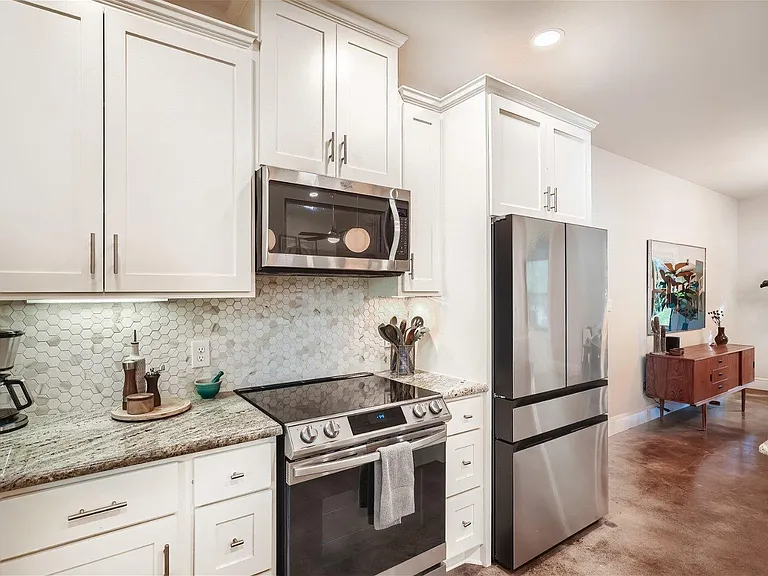 21825 Briarcliff Dr — Photo 8