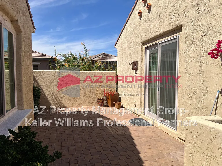 20540 N 268th Dr — Photo 3