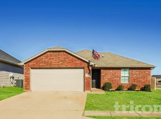 12313 Hunters Cabin Ct, Burleson, TX 76028