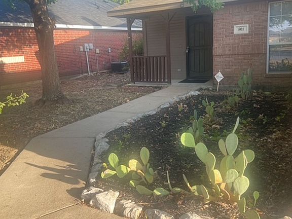 2nd image of 801 Nicole Way