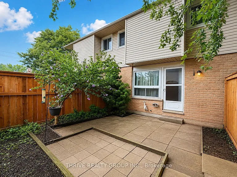 40 Tiffany Dr #60 — Photo 5