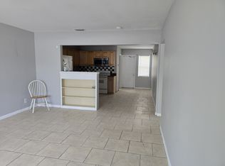 627 Silver Beach Rd, Lake Park, FL 33403