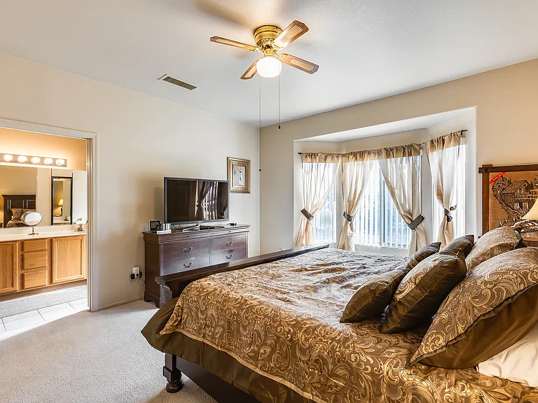 15973 W Quail Creek Ln — Photo 14