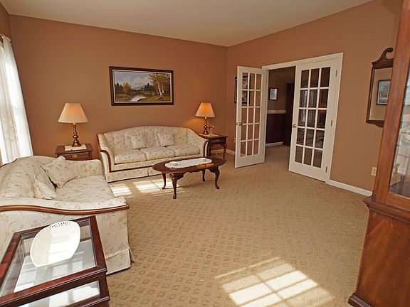 LR opens to Formal DR