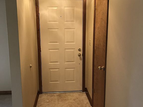 4th image of 2510 NE 83rd Ave
