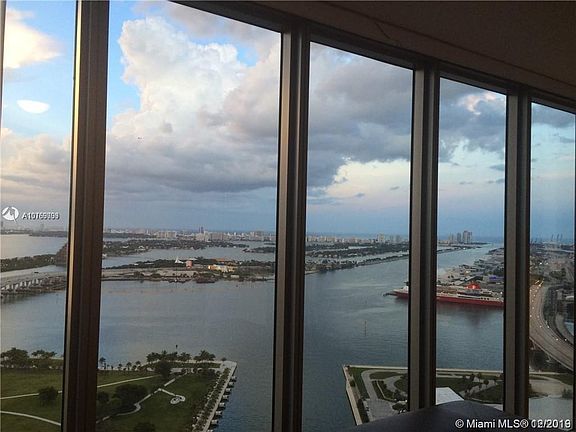 2nd image of 888 Biscayne Blvd APT 4108
