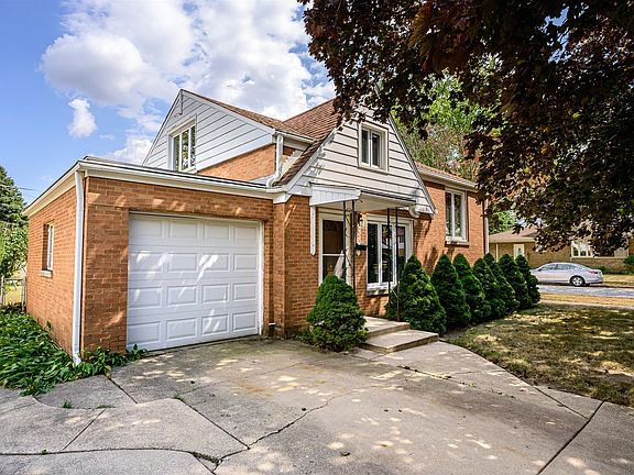 3rd image of 1201 Ostrander Ave