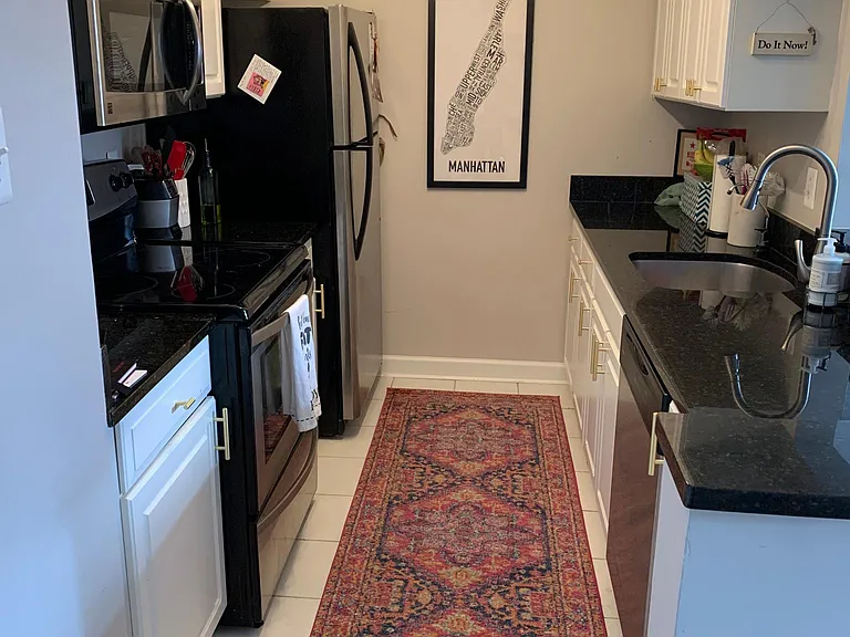 1619 R St NW #505 — Photo 3