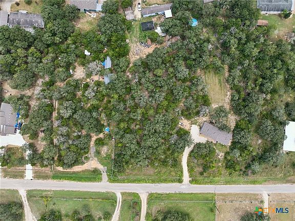 5th image of 165 Lantana Ln