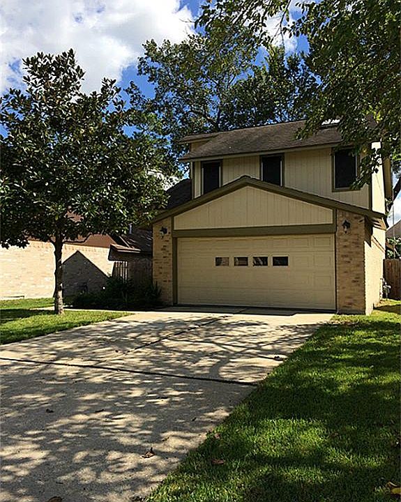 1st image of 16610 Capewood Dr