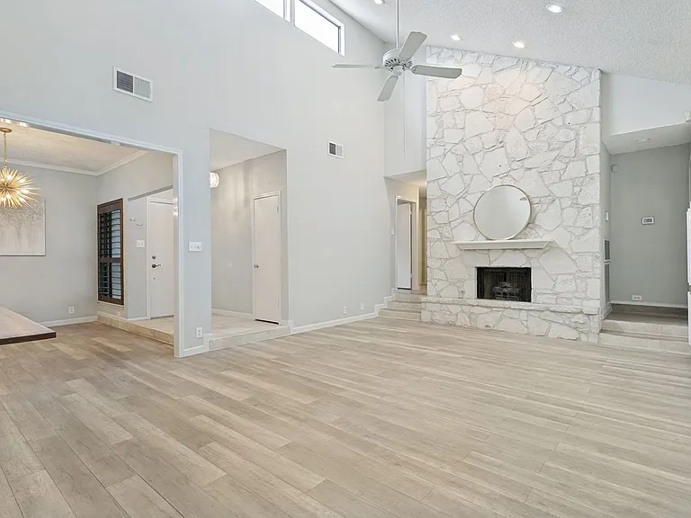 8510 Watchtower St — Photo 6
