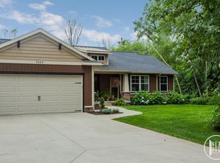 5300 Hidden Woods Ln, Hudsonville, MI 49426