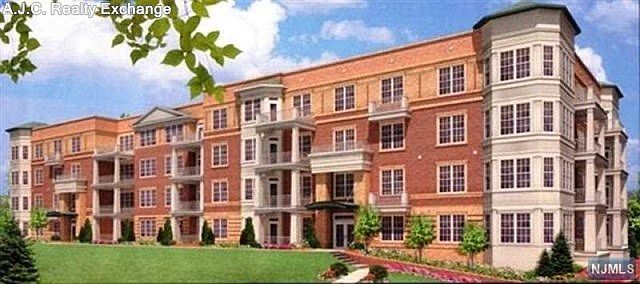 1st image of 1103 Pointe Gate Dr #1103