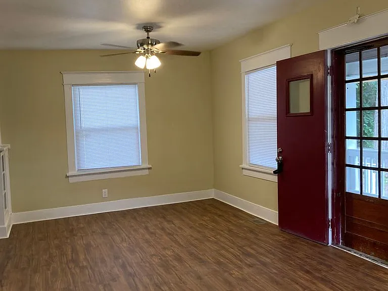 1003 W Main St — Photo 5