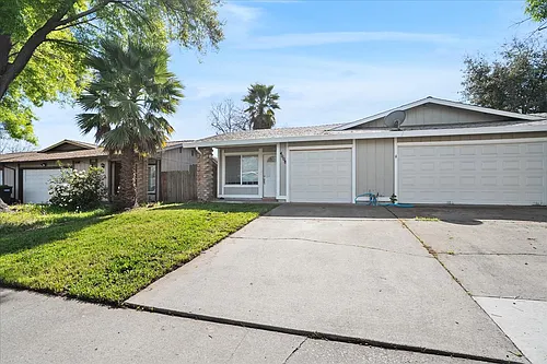4008 Tricia Way Photo 1