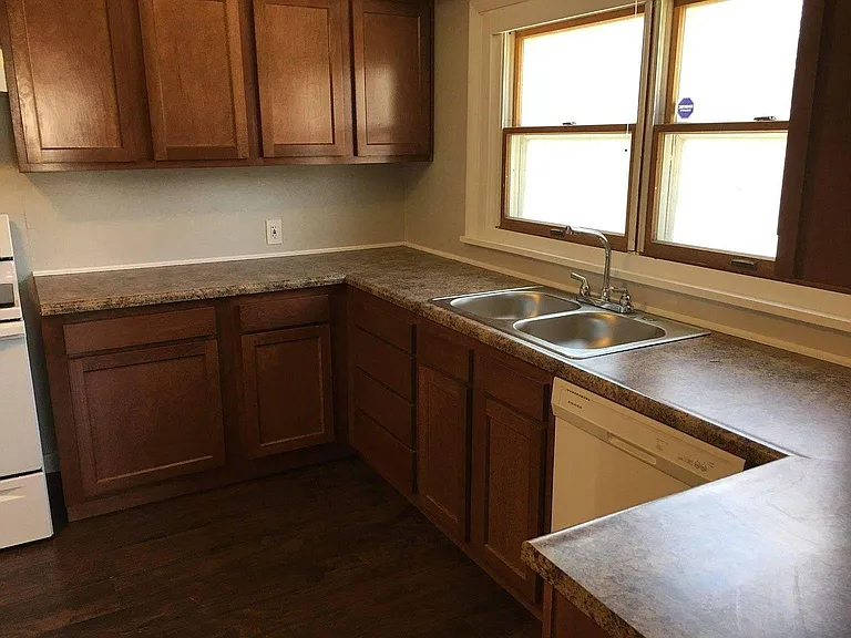 Brand new Shaker cabinets