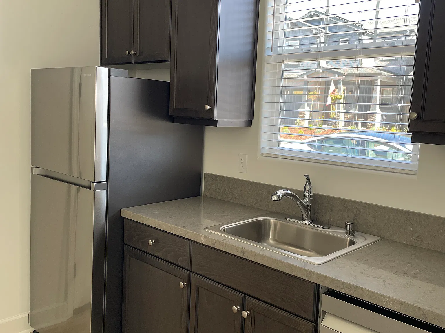 Studio, 316 sqft, $1,925 — Photo 2