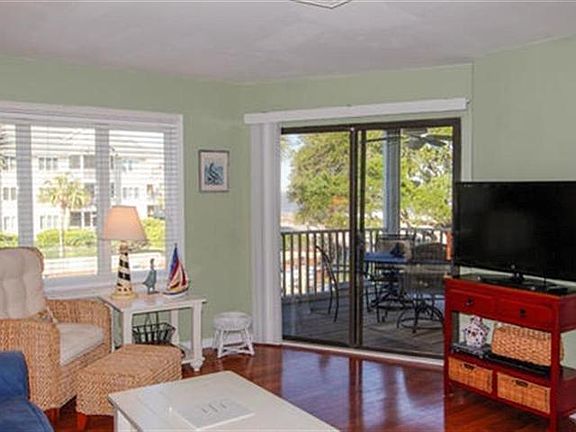 5th image of 9000 Palmetto Dr APT 202C