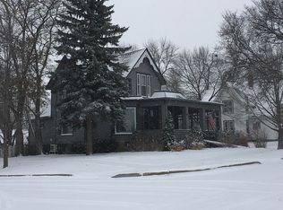 403 2nd St NW, Watertown, SD 57201