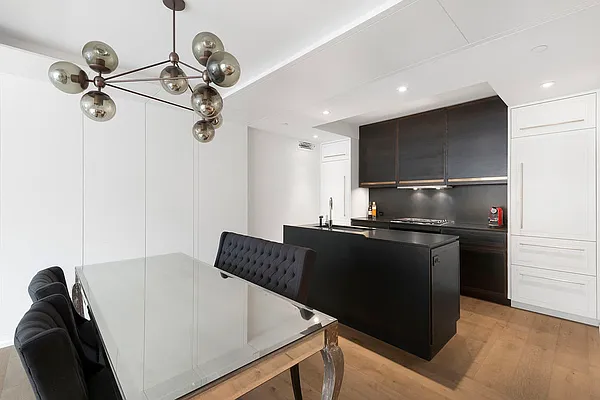 Sold by Corcoran | media 24