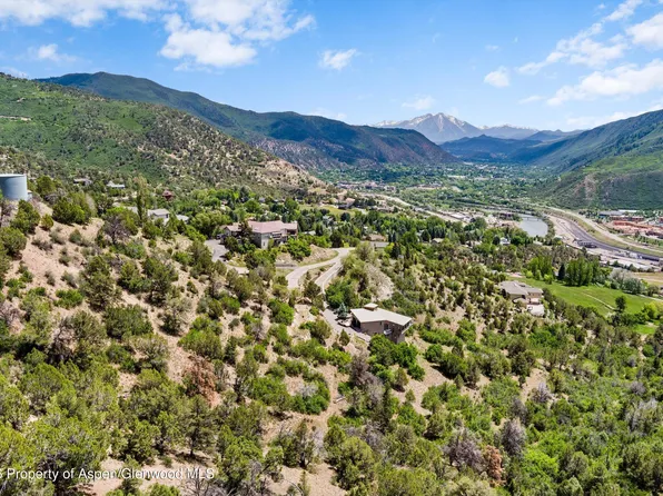 718 Silver Oak Dr, Glenwood Springs, CO 81601