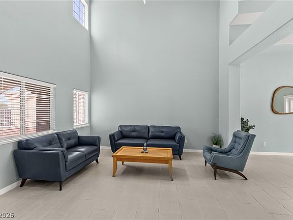 4th image of 2808 Crystal Beach Dr